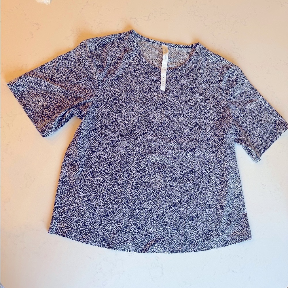 Lululemon Women’s Athletic Shirt With Black & White Floral Pattern